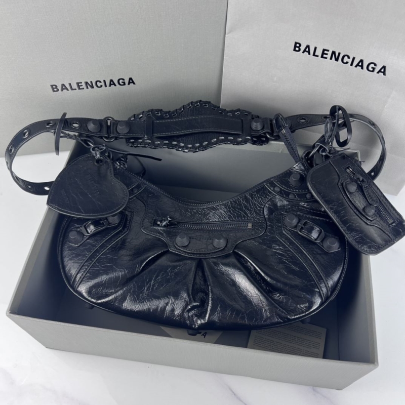 Ba*len*cia*ga classic city bags